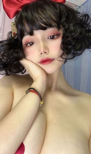 丝袜女帝玉腿夹精_蓝光免费在线观看